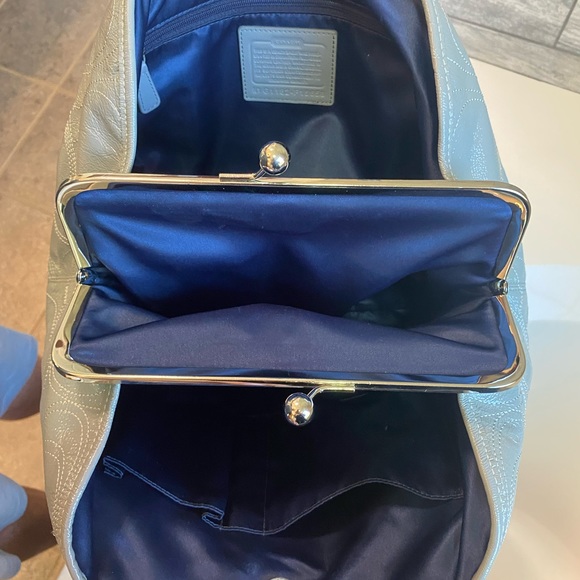 Coach Carryall Signature Stitch Frame - Picture 6 of 8